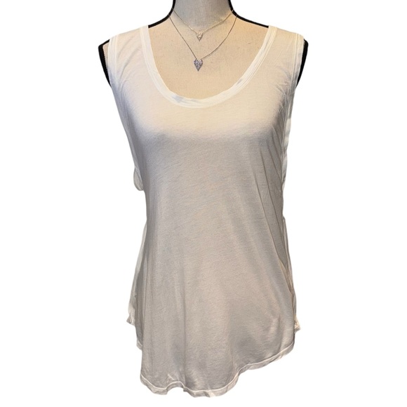 4. Lululemon White Cotton Scoop Neck Tank - Picture 1 of 4